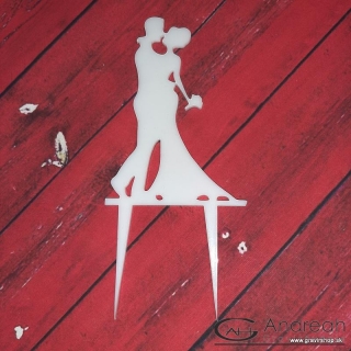 Ženích a nevesta s kyticou - dekorácia z akrylu