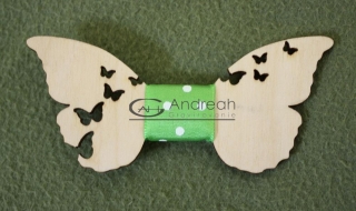 Dámsky motýlik z dreva s vyrezávanými motýľmi