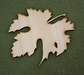 Hroznový list na dekorovanie z dreva